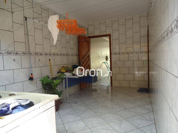 Imagem Sobrado com 4 Quartos à Venda, 393 m² em Vila Itatiaia - Goiânia