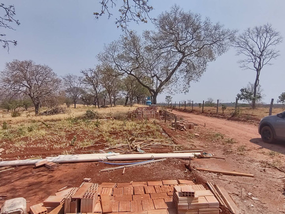 Imagem Chácara à Venda, 2 m² em Centro - Uberlândia Imagem Chácara à Venda, 2 m² em Centro - Uberlândia