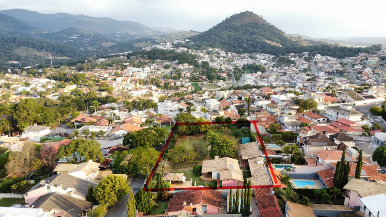 Imagem Casa com 4 Quartos à Venda, 500 m² em Vila Petrópolis - Atibaia Imagem Casa com 4 Quartos à Venda, 500 m² em Vila Petrópolis - Atibaia