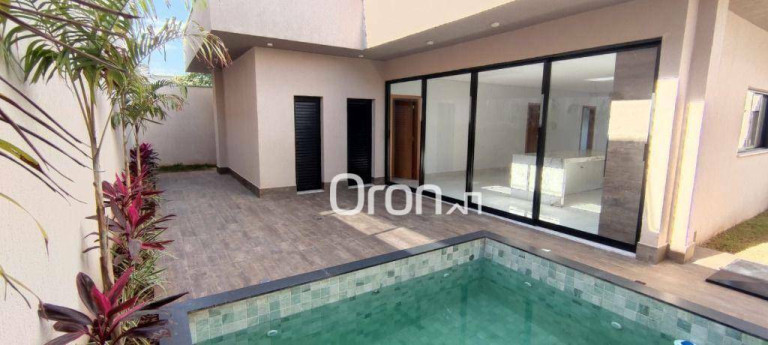 Casa com 4 Quartos à Venda, 220 m² em Residencial Goiânia Golfe Clube - Goiânia