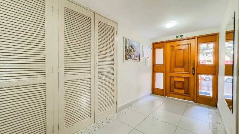 Imagem Apartamento com 2 Quartos à Venda, 73 m² em Porto Alegre Imagem Apartamento com 2 Quartos à Venda, 73 m² em Porto Alegre