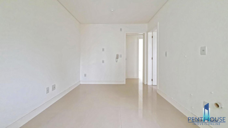 Imagem Apartamento com 3 Quartos à Venda, 130 m² em Centro - Balneário Camboriú Imagem Apartamento com 3 Quartos à Venda, 130 m² em Centro - Balneário Camboriú