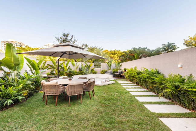Imagem Casa com 3 Quartos à Venda, 338 m² em Barra Da Tijuca - Rio De Janeiro