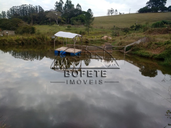 Imagem Imóvel com 2 Quartos à Venda, 5.000 m² em Catarina - Bofete Imagem Imóvel com 2 Quartos à Venda, 5.000 m² em Catarina - Bofete