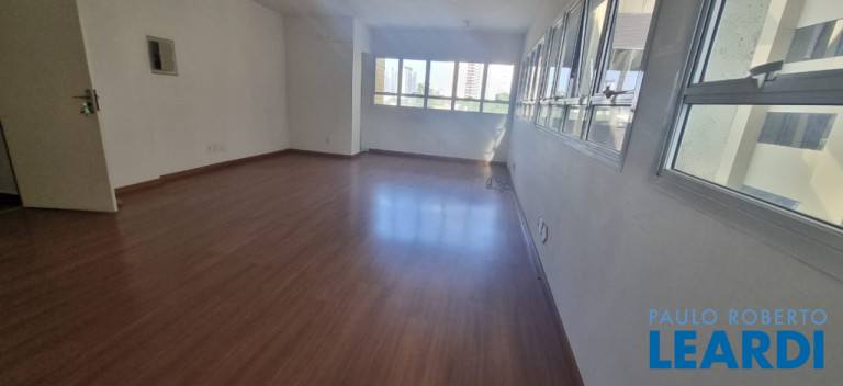 Imagem Sala Comercial à Venda, 48 m² em Centro - Santo André Imagem Sala Comercial à Venda, 48 m² em Centro - Santo André