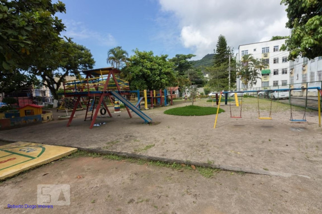 Imagem Imóvel com 2 Quartos à Venda, 52 m² em Camorim - Rio De Janeiro Imagem Imóvel com 2 Quartos à Venda, 52 m² em Camorim - Rio De Janeiro