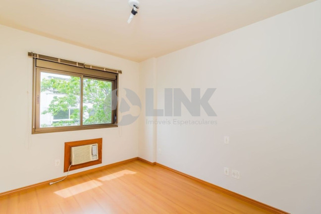 Imagem Apartamento com 2 Quartos à Venda, 54 m² em Independência - Porto Alegre Imagem Apartamento com 2 Quartos à Venda, 54 m² em Independência - Porto Alegre