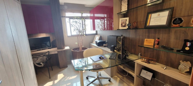 Imagem Apartamento com 3 Quartos à Venda, 206 m² em Menino Deus - Porto Alegre