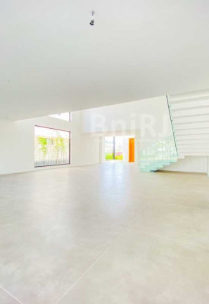 Imagem Casa com 5 Quartos à Venda, 600 m² em Barra Da Tijuca - Rio De Janeiro Imagem Casa com 5 Quartos à Venda, 600 m² em Barra Da Tijuca - Rio De Janeiro