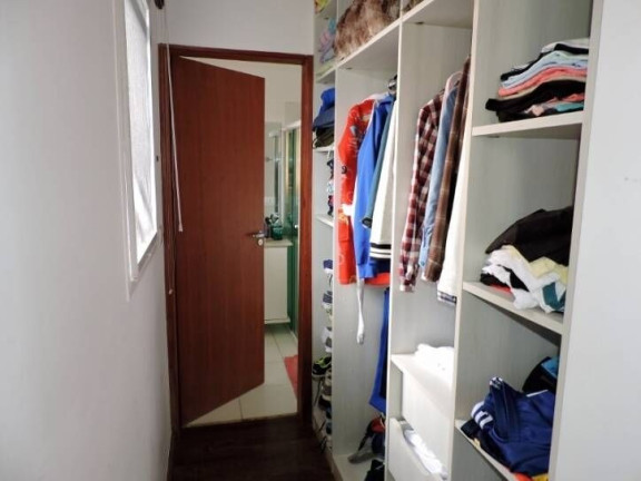 Imagem Casa com 4 Quartos à Venda, 400 m² em Golf Gardens - Carapicuíba