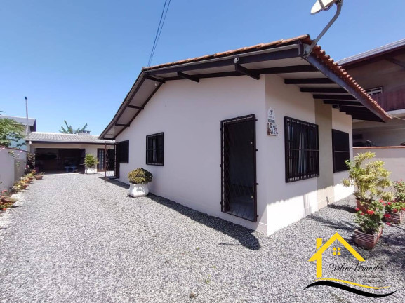 Imagem Casa com 3 Quartos à Venda, 360 m² em Centro - Balneário Barra Do Sul Imagem Casa com 3 Quartos à Venda, 360 m² em Centro - Balneário Barra Do Sul