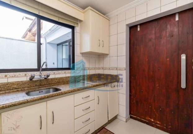 Imagem Casa com 3 Quartos à Venda, 130 m² em Jardim Das Américas - Curitiba Imagem Casa com 3 Quartos à Venda, 130 m² em Jardim Das Américas - Curitiba