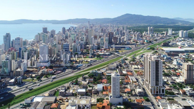Imagem Imóvel com 2 Quartos à Venda, 65 m² em Morretes - Itapema