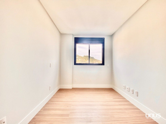 Imagem Apartamento com 3 Quartos à Venda, 265 m² em Agronômica - Florianópolis