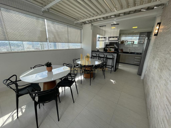 Imagem Cobertura com 4 Quartos à Venda, 225 m² em Centro - Balneário Camboriú