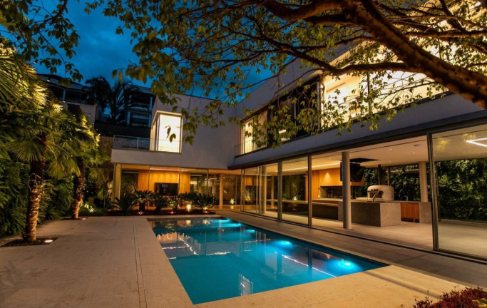 Imagem Casa com 5 Quartos à Venda, 1.300 m² em Tamboré - Santana De Parnaíba Imagem Casa com 5 Quartos à Venda, 1.300 m² em Tamboré - Santana De Parnaíba