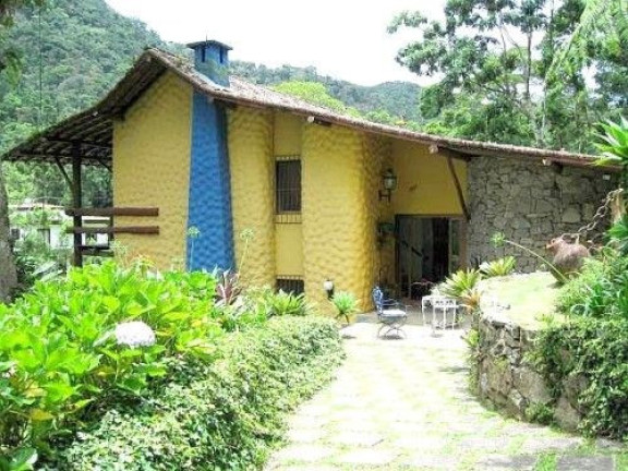 Imagem Imóvel com 7 Quartos à Venda, 780 m² em Granja Guarani - Teresópolis