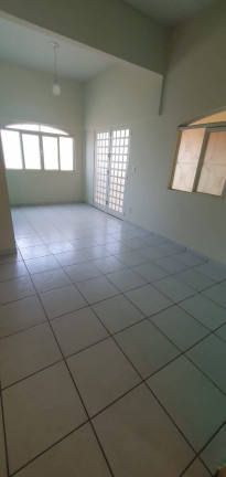 Imagem Casa com 3 Quartos à Venda, 300 m² em Cristo Rei - Várzea Grande