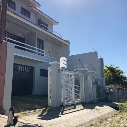 Imagem Casa com 3 Quartos à Venda, em Nossa Senhora De Lourdes - Santa Maria Imagem Casa com 3 Quartos à Venda, em Nossa Senhora De Lourdes - Santa Maria