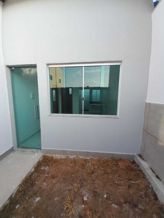 Imagem Casa com 2 Quartos à Venda, 48 m² em Novo Centro - Santa Luzia Imagem Casa com 2 Quartos à Venda, 48 m² em Novo Centro - Santa Luzia