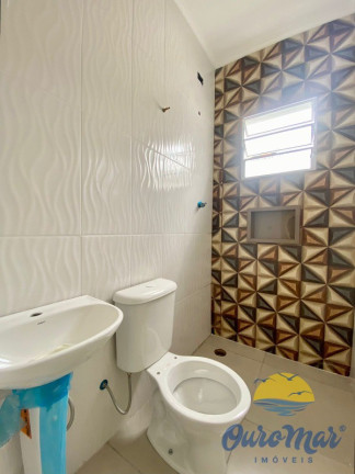 Imagem Casa com 2 Quartos para Alugar ou Temporada, 70 m² em São João - Itanhaém