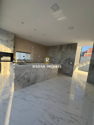 Imagem Casa com 3 Quartos à Venda, 252 m² em Nova São Pedro - São Pedro Da Aldeia