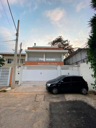 Imóvel com 2 Quartos à Venda, 240 m² em Vila Nova Conceição - São Paulo