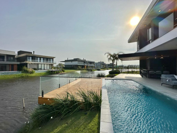 Imagem Casa com 5 Quartos à Venda, 450 m² em Centro - Capao Da Canoa