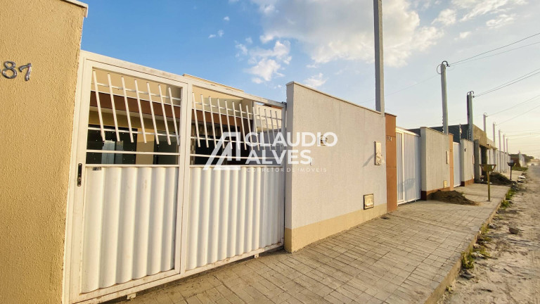 Casa com 4 Quartos à Venda, 160 m² em Campo Limpo - Feira De Santana