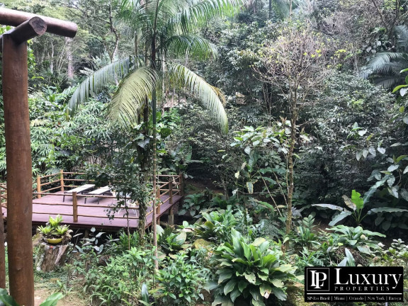 Imagem Casa com 3 Quartos à Venda, em Camburi - São Sebastião Imagem Casa com 3 Quartos à Venda, em Camburi - São Sebastião