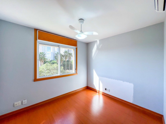 Imagem Apartamento com 4 Quartos à Venda, 140 m² em Jardim Europa - Porto Alegre Imagem Apartamento com 4 Quartos à Venda, 140 m² em Jardim Europa - Porto Alegre
