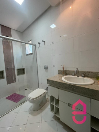 Imagem Sobrado à Venda, 406 m² em Jardins Madri - Goiânia
