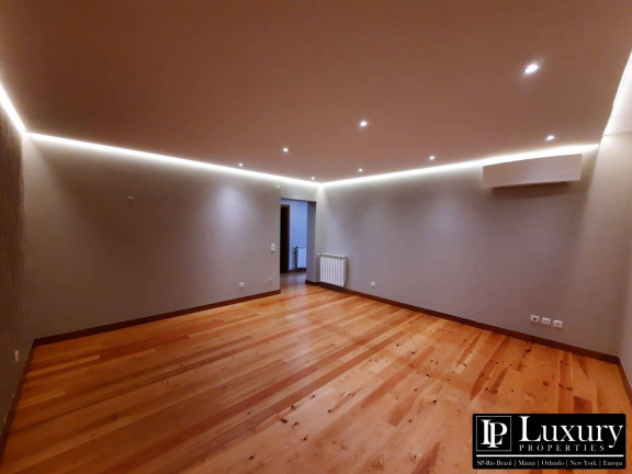 Imagem Casa com 5 Quartos à Venda, 656 m² em Centro - Cascais Imagem Casa com 5 Quartos à Venda, 656 m² em Centro - Cascais