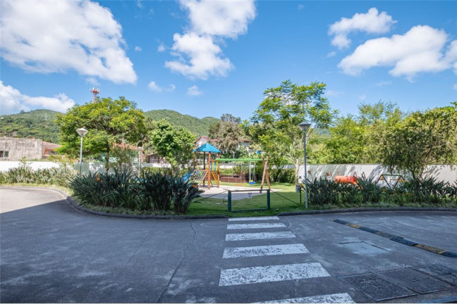 Imagem Imóvel com 2 Quartos à Venda,  em Monte Verde - Florianópolis