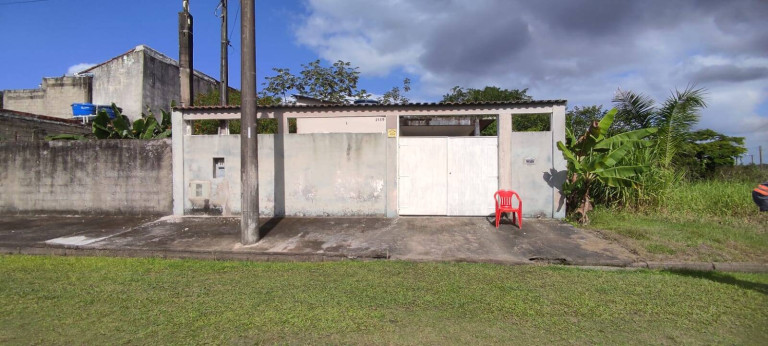 Casa com 3 Quartos à Venda, 250 m² em Estância São José - Peruíbe