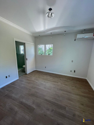 Imagem Casa de Condomínio com 4 Quartos à Venda, em Condomínio Residencial Ariribá - Balneário Camboriú Imagem Casa de Condomínio com 4 Quartos à Venda, em Condomínio Residencial Ariribá - Balneário Camboriú