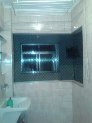 Imagem Apartamento com 2 Quartos à Venda,  em Marapé - Santos