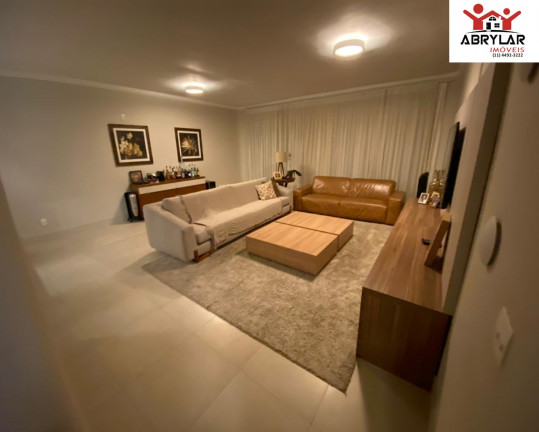 Imóvel com 4 Quartos à Venda, 220 m² em Centro - Jundiaí