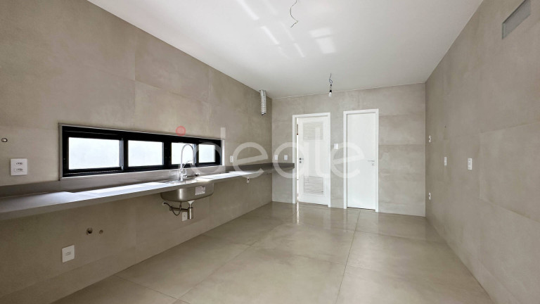 Imagem Casa de Condomínio com 5 Quartos à Venda, em Barra Da Tijuca - Rio De Janeiro Imagem Casa de Condomínio com 5 Quartos à Venda, em Barra Da Tijuca - Rio De Janeiro