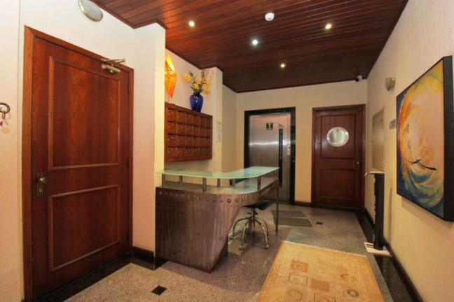 Imagem Apartamento com 3 Quartos à Venda, 174 m² em Petrópolis - Porto Alegre Imagem Apartamento com 3 Quartos à Venda, 174 m² em Petrópolis - Porto Alegre