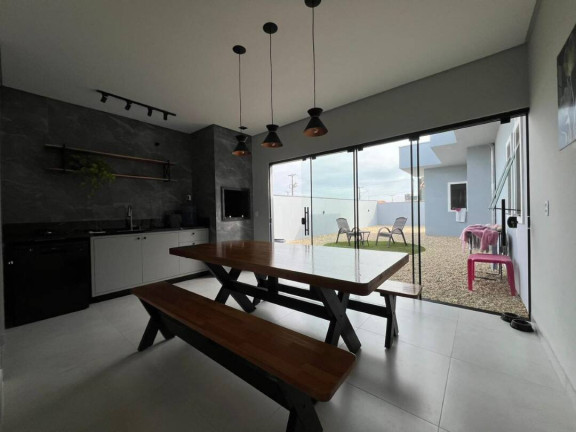 Imagem Casa com 3 Quartos à Venda, 150 m² em Centro - Balneário Barra Do Sul Imagem Casa com 3 Quartos à Venda, 150 m² em Centro - Balneário Barra Do Sul