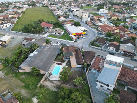 Imagem Casa com 3 Quartos à Venda, 200 m² em Centro - Balneário Barra Do Sul Imagem Casa com 3 Quartos à Venda, 200 m² em Centro - Balneário Barra Do Sul