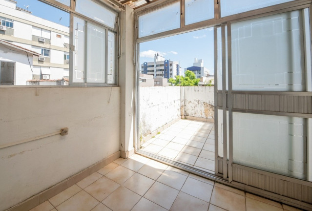 Imagem Casa com 3 Quartos à Venda, 156 m² em Petrópolis - Porto Alegre
