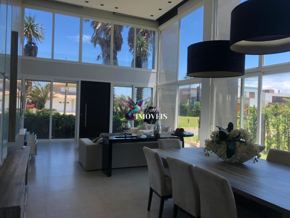 Imagem Casa com 5 Quartos à Venda, 378 m² em Centro - Imbé