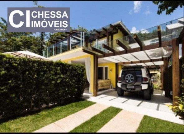 Imagem Casa com 3 Quartos à Venda, 395 m² em Praia De Taquaras - Balneário Camboriú Imagem Casa com 3 Quartos à Venda, 395 m² em Praia De Taquaras - Balneário Camboriú