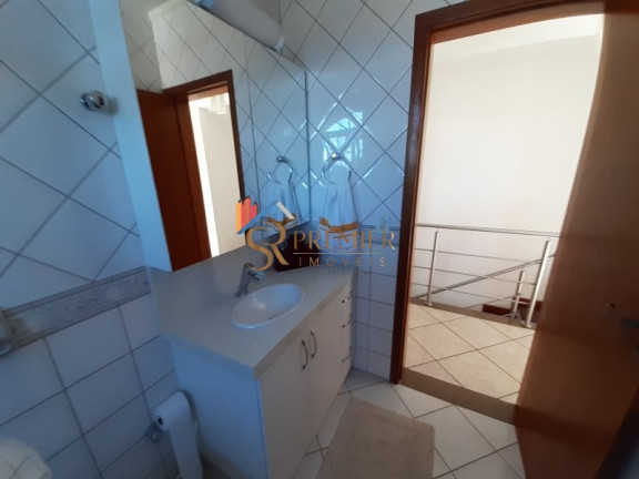 Imagem Casa com 3 Quartos à Venda, 256 m² em Trindade - Florianópolis