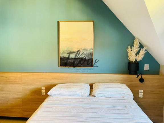 Imagem Casa com 8 Quartos à Venda, 700 m² em Cachoeira Do Bom Jesus - Florianópolis