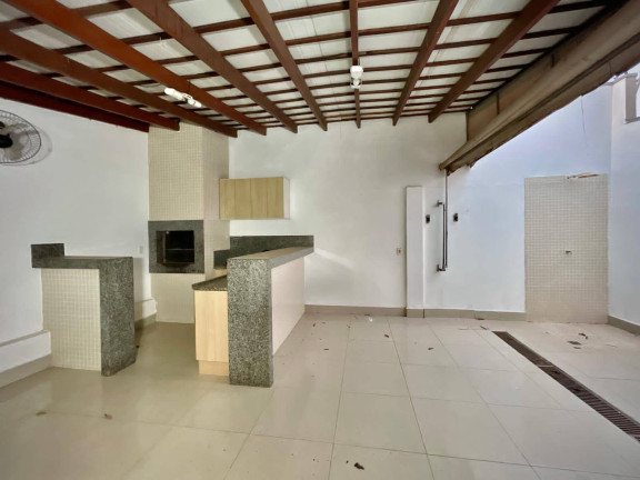 Imagem Casa de Condomínio com 3 Quartos à Venda, 300 m² em Despraiado - Cuiabá