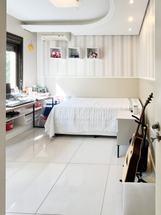 Imagem Imóvel com 3 Quartos à Venda,  em Auxiliadora - Porto Alegre