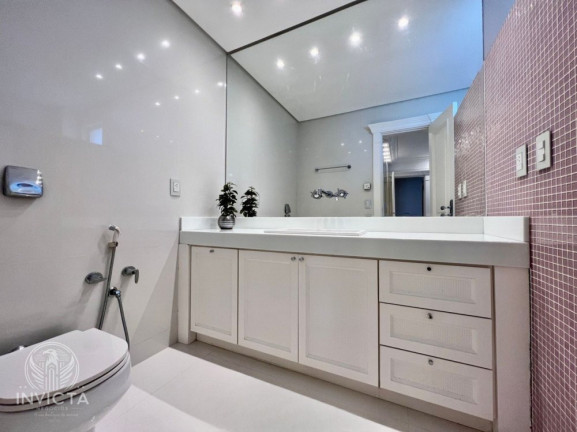 Imagem Apartamento com 4 Quartos à Venda, 700 m² em Centro - Balneário Camboriú Imagem Apartamento com 4 Quartos à Venda, 700 m² em Centro - Balneário Camboriú